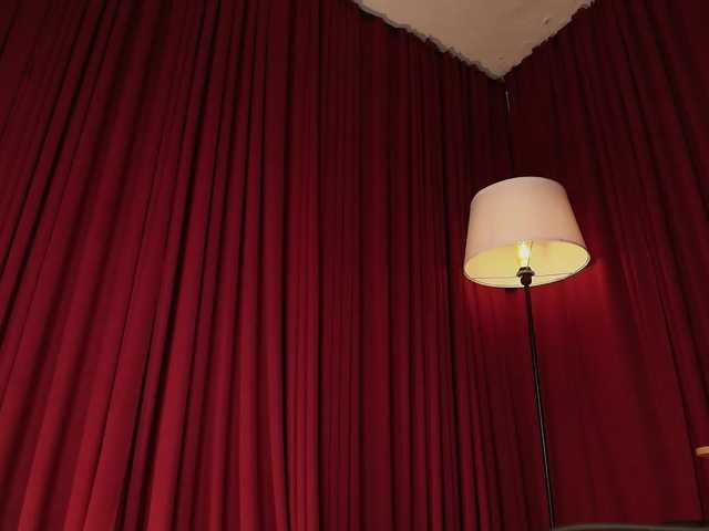 Alice-blaker live cam on BongaCams