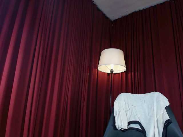 Alice-blaker live cam on BongaCams
