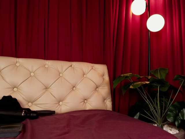 Alice-blaker live cam on BongaCams