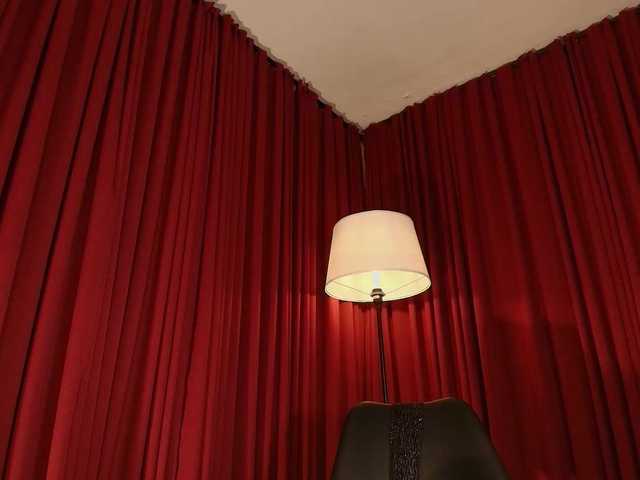 Alice-blaker live cam on BongaCams