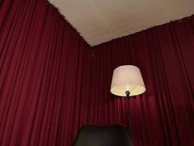 Alice-blaker live cam on BongaCams