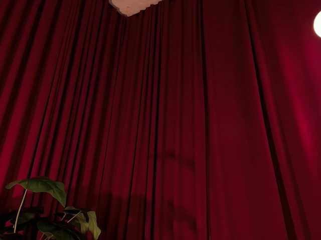 Alice-blaker live cam on BongaCams