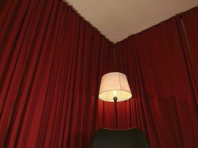 Alice-blaker live cam on BongaCams