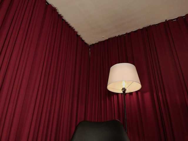 Alice-blaker live cam on BongaCams