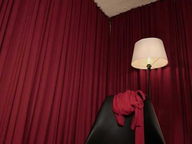 Alice-blaker live cam