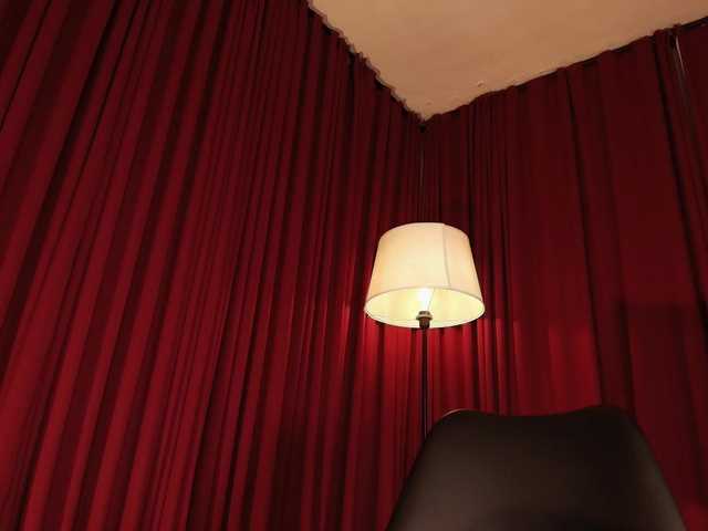 Alice-blaker live cam on BongaCams