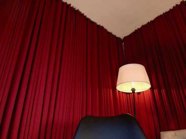 Alice-blaker live cam on BongaCams