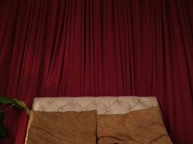 Alice-blaker live cam on BongaCams