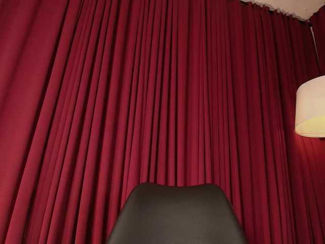 Alice-blaker live cam on BongaCams