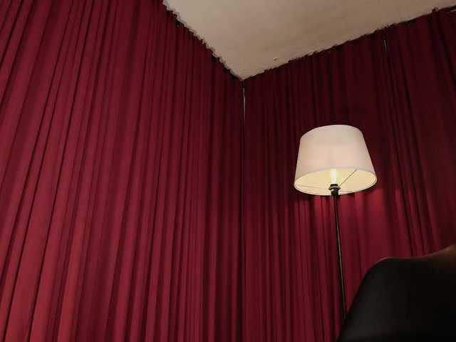 Alice-blaker live cam on BongaCams