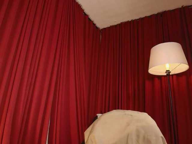 Alice-blaker live cam on BongaCams