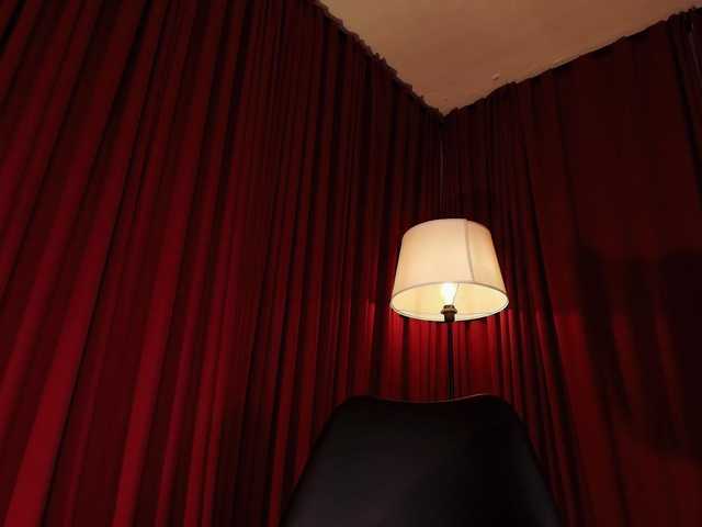 Alice-blaker live cam on BongaCams