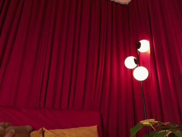 Alice-blaker live cam on BongaCams