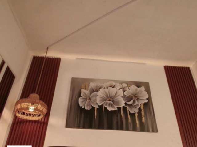 Alice-blaker live cam