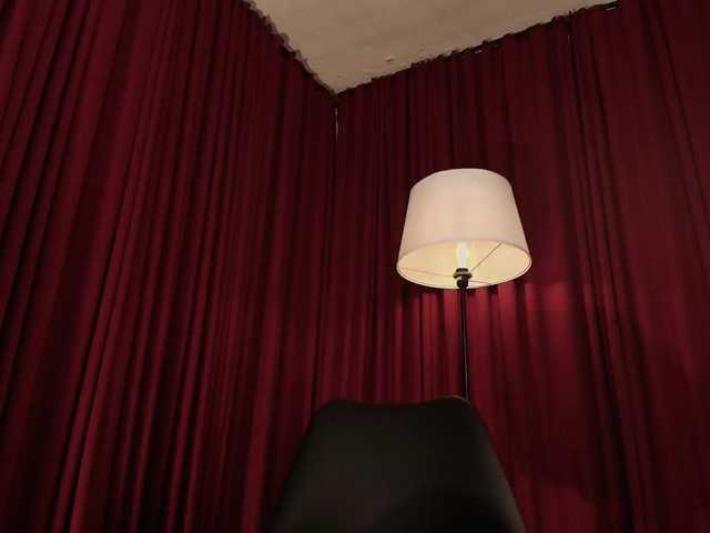 Alice-blaker live cam on BongaCams