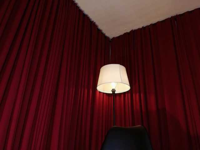 Alice-blaker live cam on BongaCams