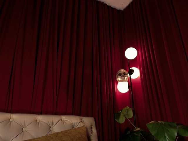 Alice-blaker live cam on BongaCams