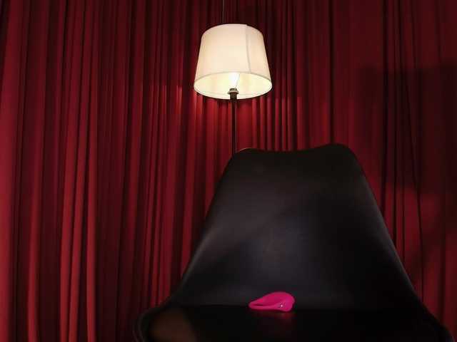 Alice-blaker live cam on BongaCams