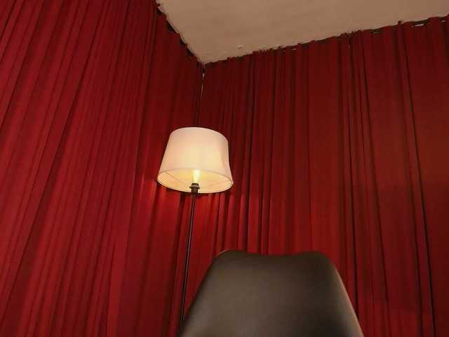 Alice-blaker live cam on BongaCams