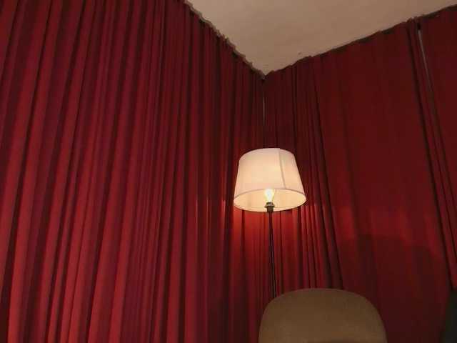 Alice-blaker live cam on BongaCams