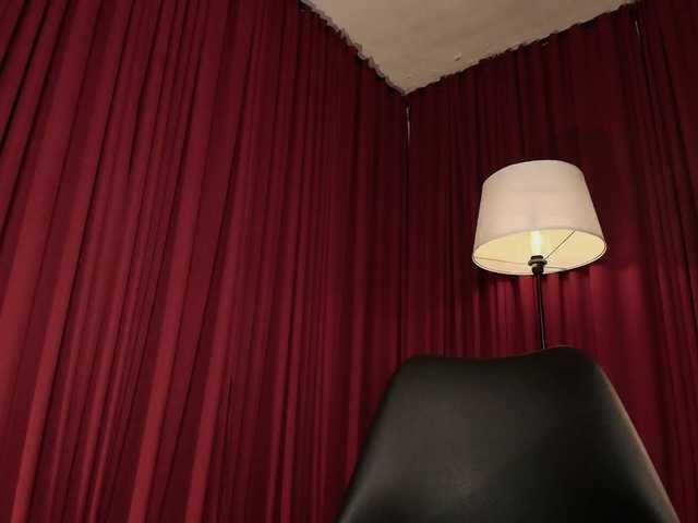 Alice-blaker live cam on BongaCams