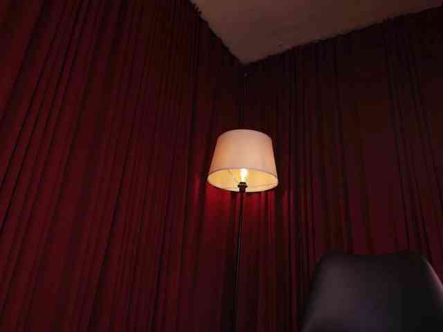 Alice-blaker Live Webcam on BongaCams