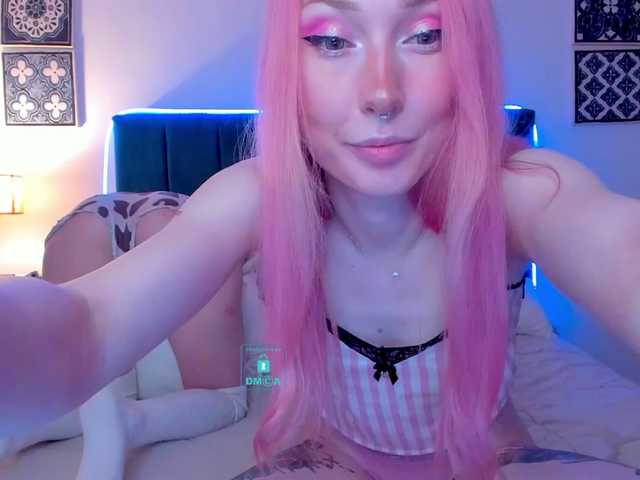 pink-poison's BongaCams show and profile