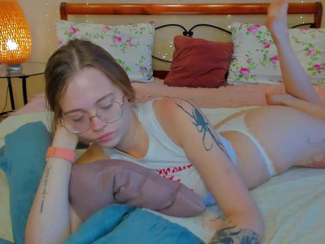 miya-soft live cam on BongaCams
