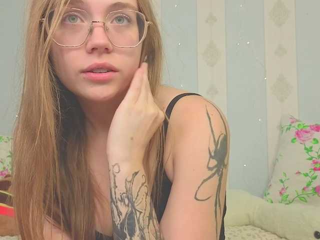 miya-soft live cam on BongaCams