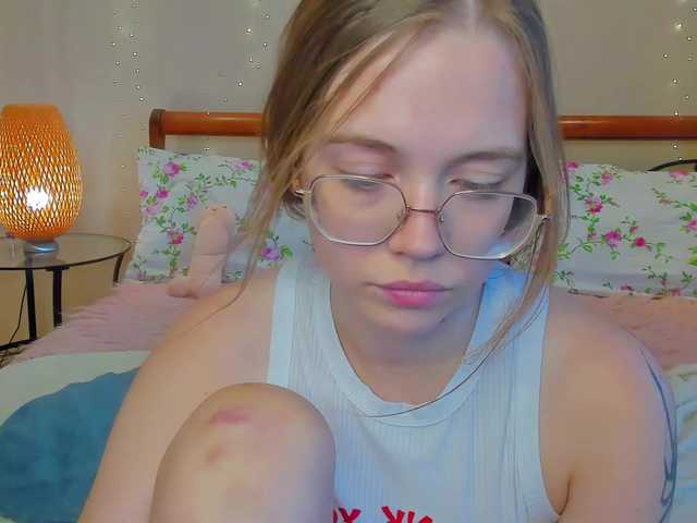 miya-soft live cam on BongaCams