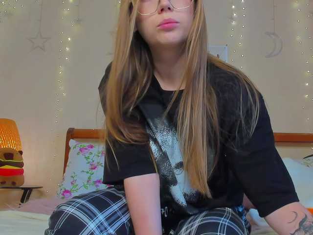 miya-soft live cam on BongaCams