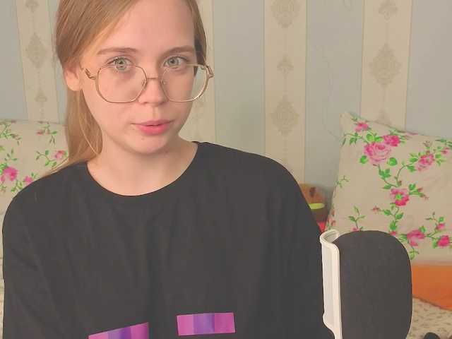 miya-soft live cam on BongaCams