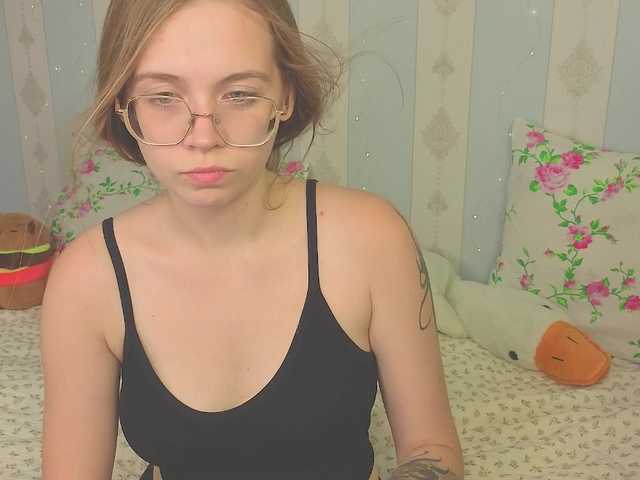 miya-soft live cam on BongaCams