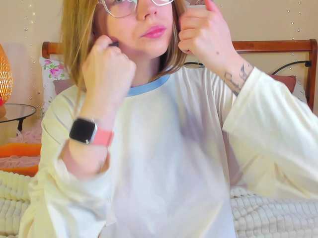 miya-soft live cam on BongaCams