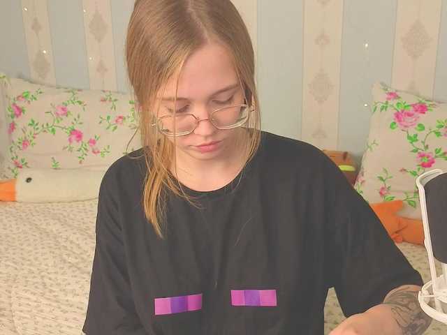 miya-soft live cam on BongaCams