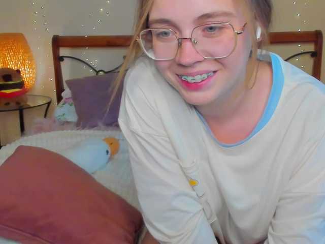 miya-soft live cam on BongaCams