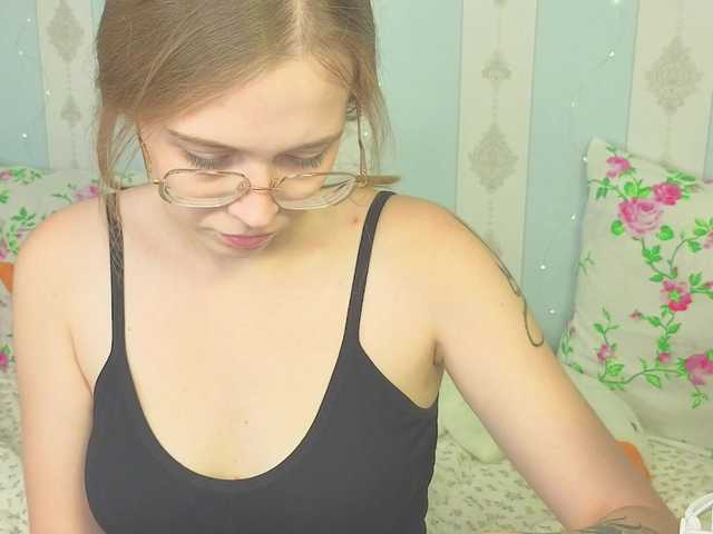 miya-soft live cam on BongaCams