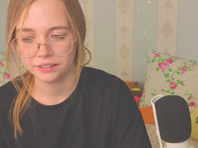 miya-soft live cam on BongaCams