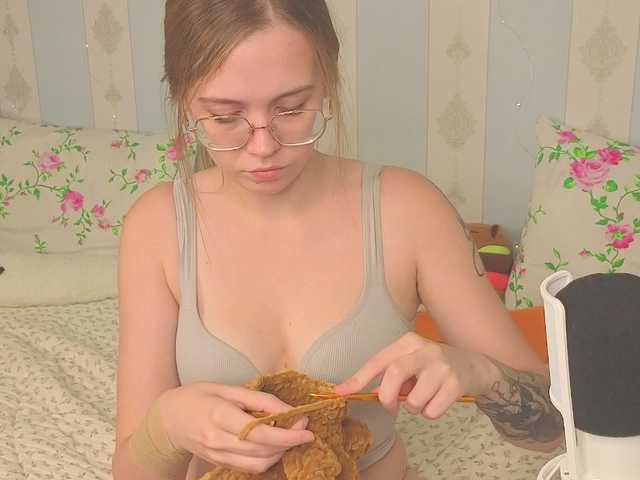 miya-soft live cam on BongaCams
