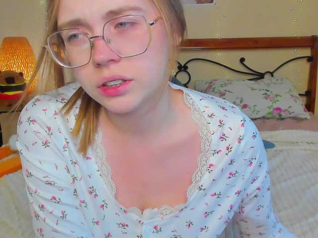 miya-soft live cam on BongaCams