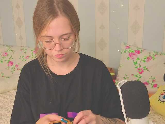 miya-soft live cam on BongaCams