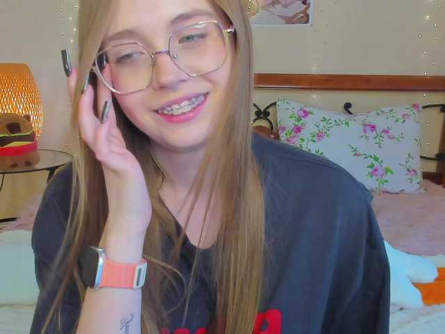miya-soft live cam on BongaCams