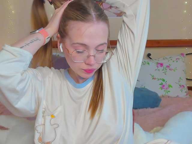 miya-soft live cam on BongaCams
