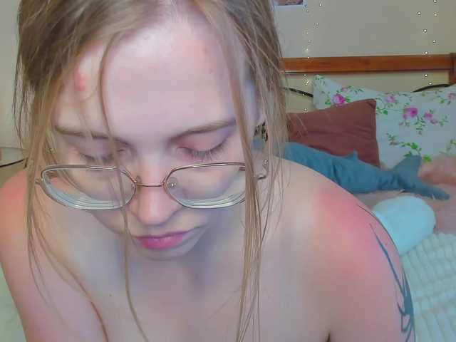 miya-soft live cam on BongaCams