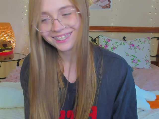 miya-soft live cam on BongaCams