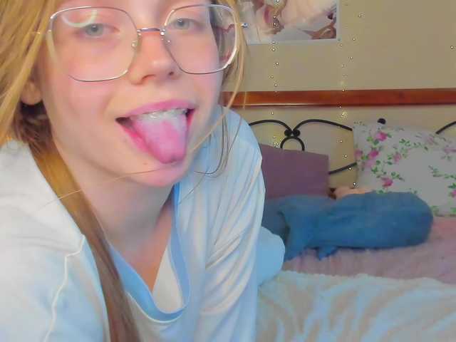 miya-soft live cam on BongaCams
