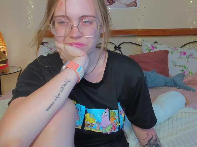 miya-soft live cam on BongaCams