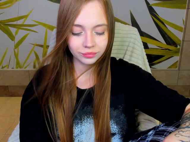 Miya-soft's cam show statistics and live stream