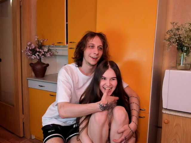 AliceAndrew live cam on BongaCams