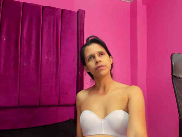AkaneMitzuky webcam